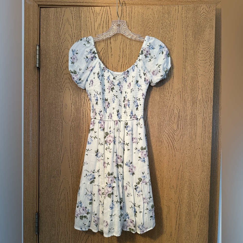 Hollister - Floral Puff Sleeve Dress